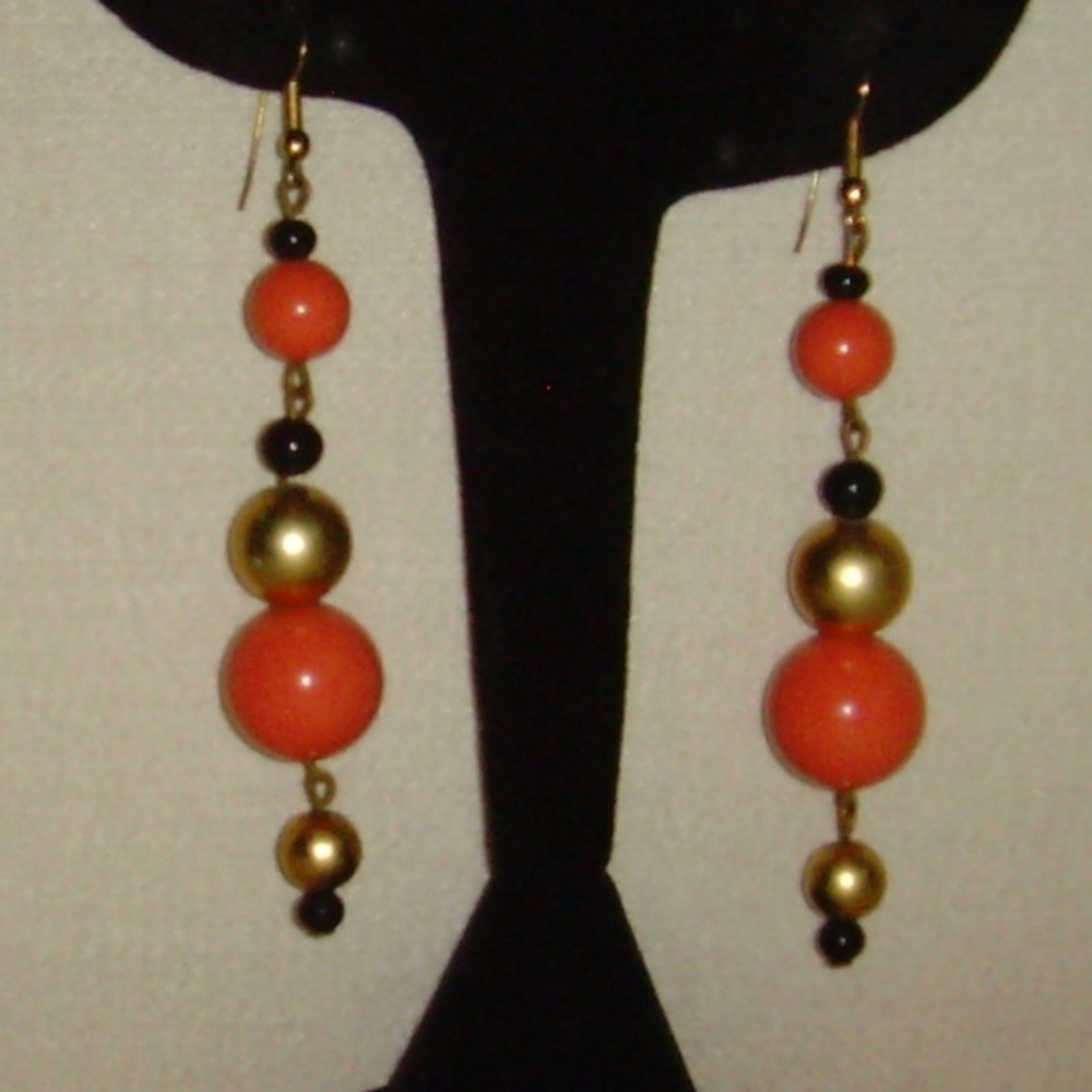 Lucite Bead Dangle Pierced Earrings